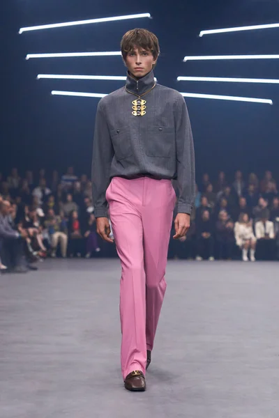 Look 13